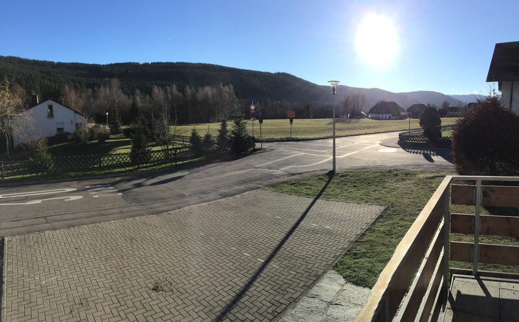 Hotel Gaestehaus Birke à Titisee-Neustadt Chambre photo