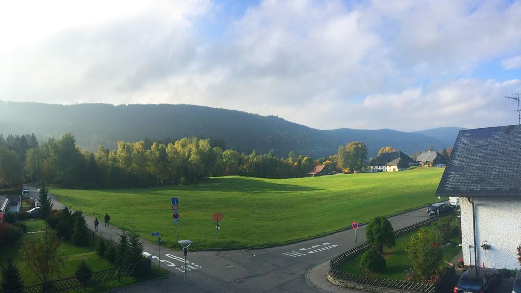 Hotel Gaestehaus Birke à Titisee-Neustadt Extérieur photo